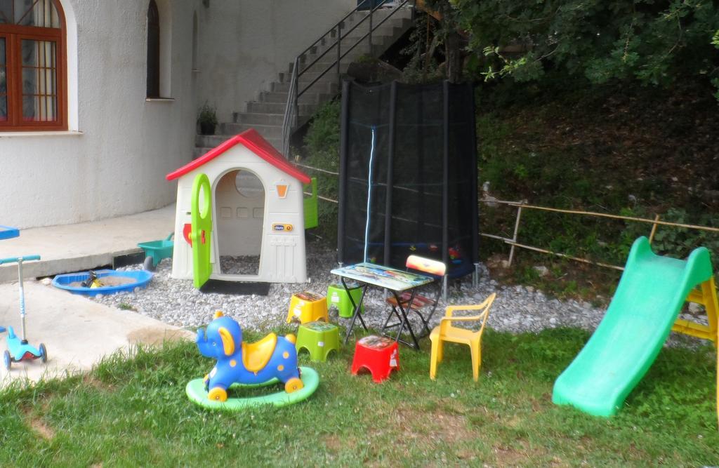 Pataki Guesthouse Petrovac المظهر الخارجي الصورة