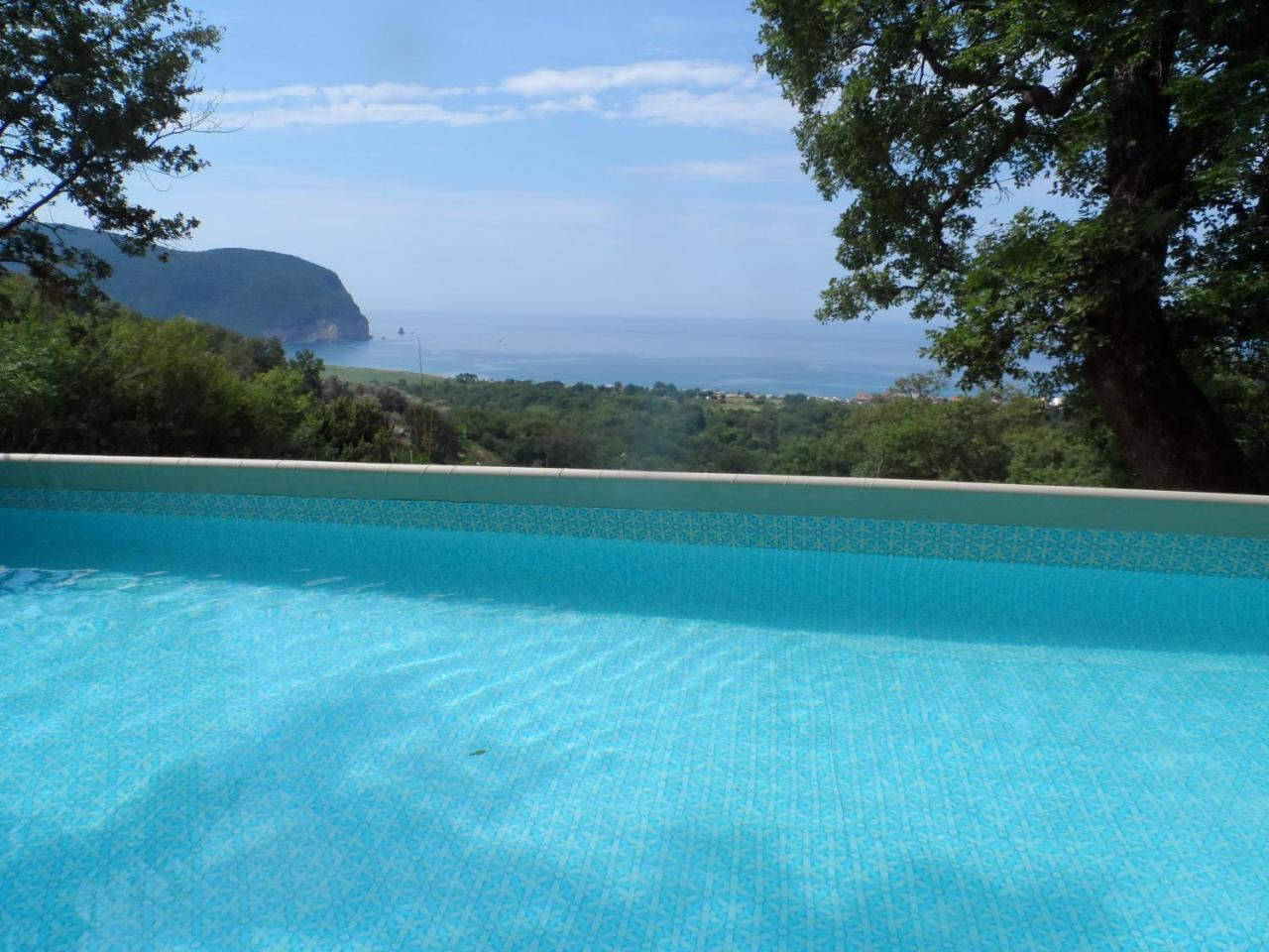 Pataki Guesthouse Petrovac المظهر الخارجي الصورة