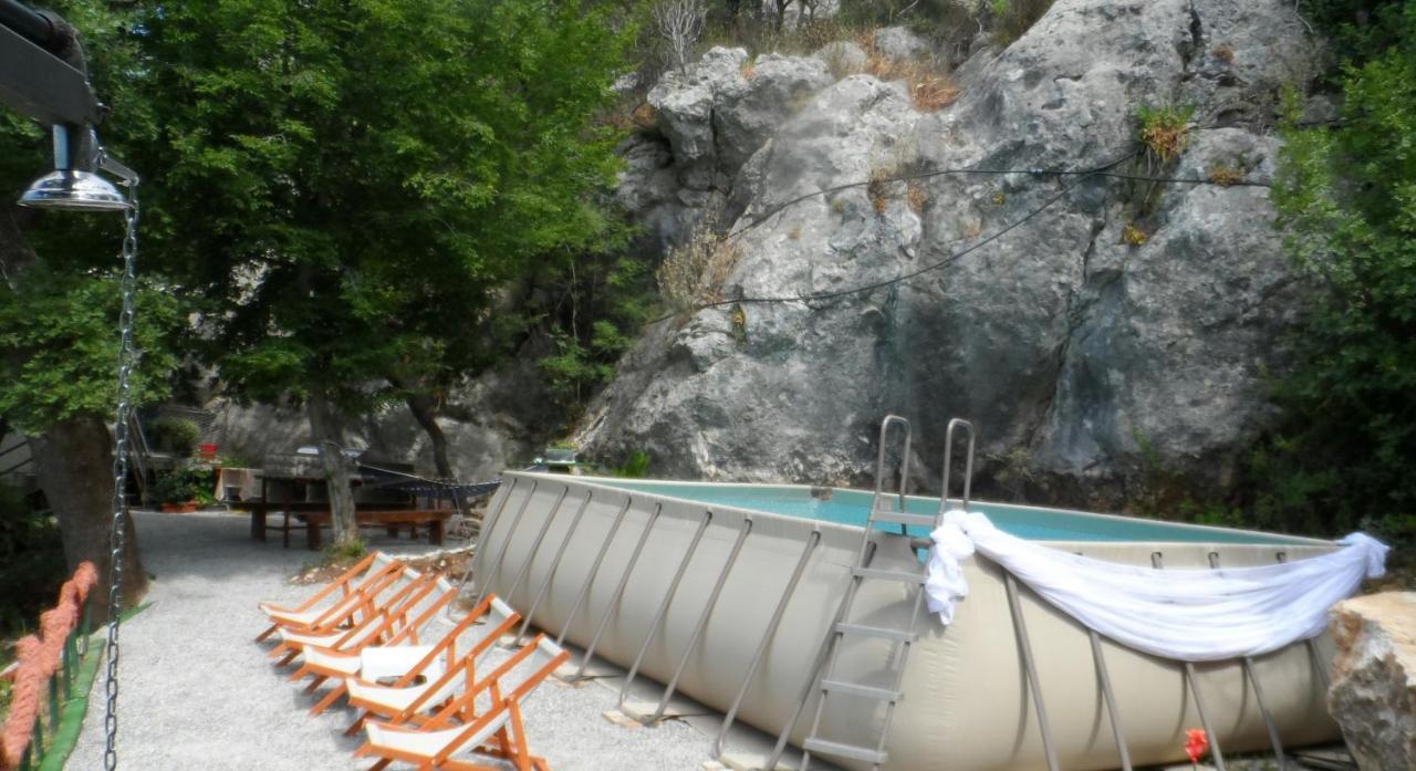 Pataki Guesthouse Petrovac المظهر الخارجي الصورة