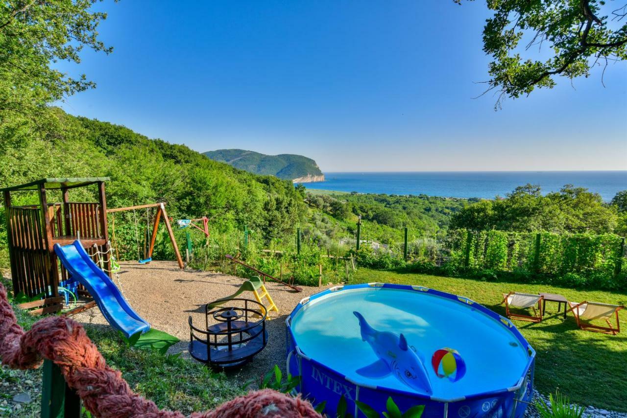 Pataki Guesthouse Petrovac المظهر الخارجي الصورة