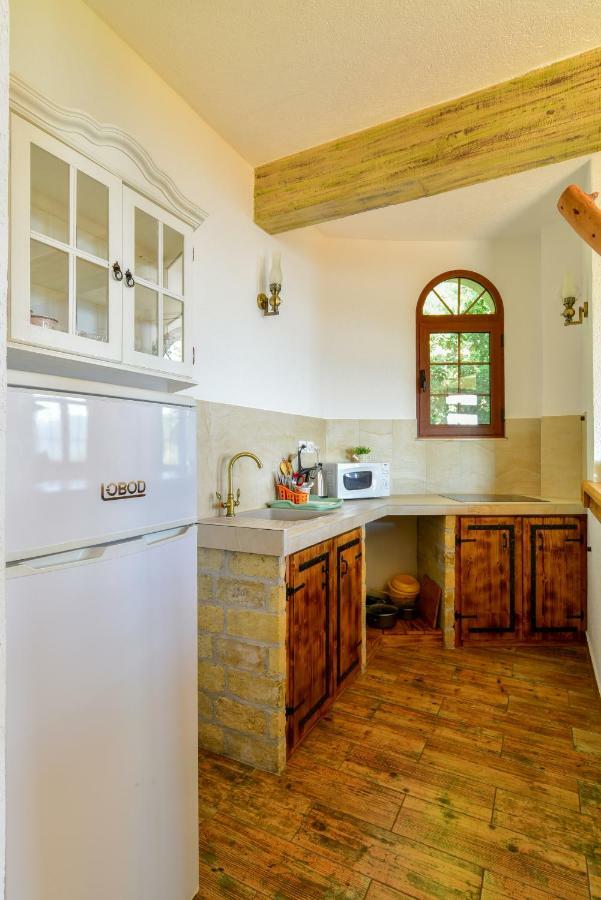 Pataki Guesthouse Petrovac المظهر الخارجي الصورة