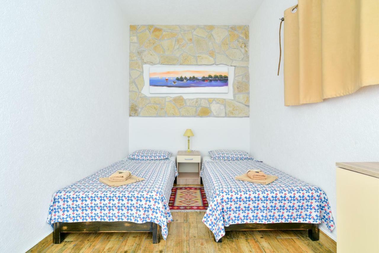 Pataki Guesthouse Petrovac المظهر الخارجي الصورة