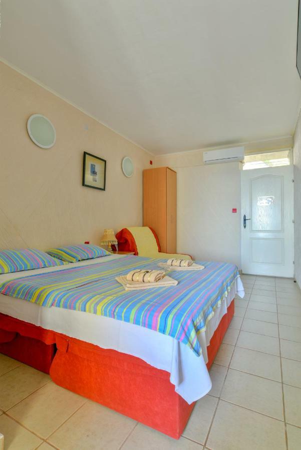 Pataki Guesthouse Petrovac المظهر الخارجي الصورة