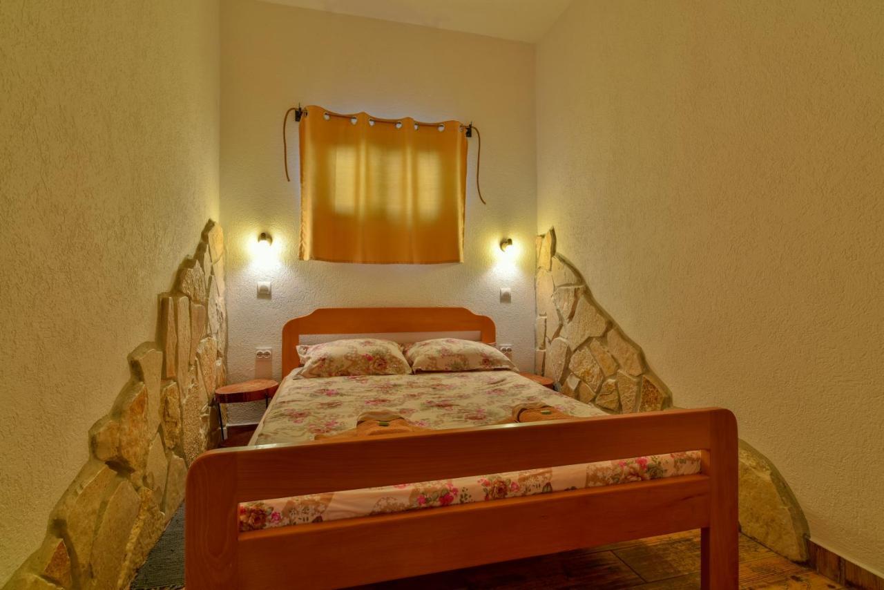 Pataki Guesthouse Petrovac المظهر الخارجي الصورة